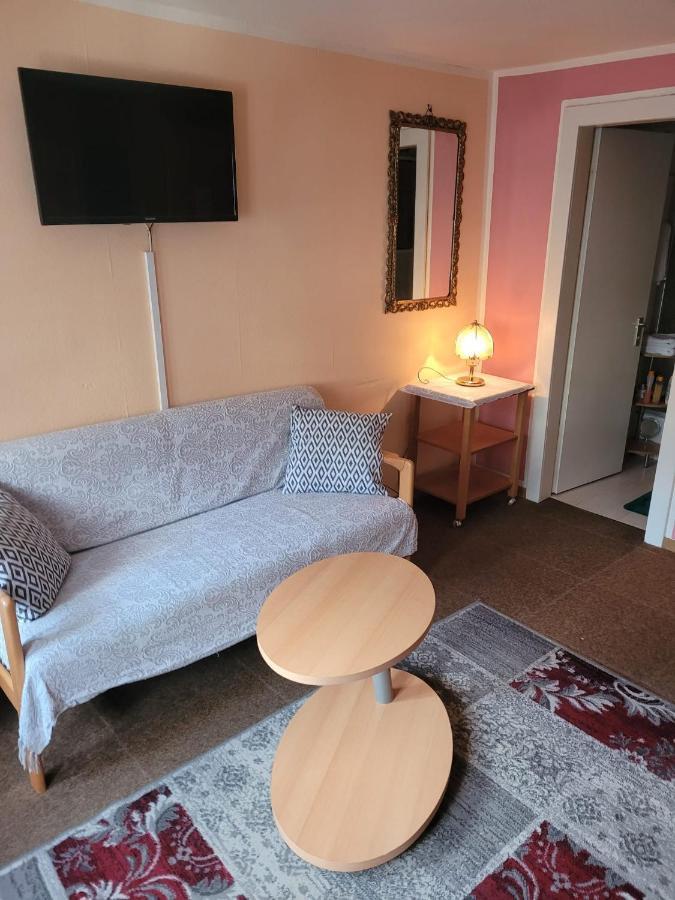 Gaestehaus Luise Bed & Breakfast Monschau Exterior photo